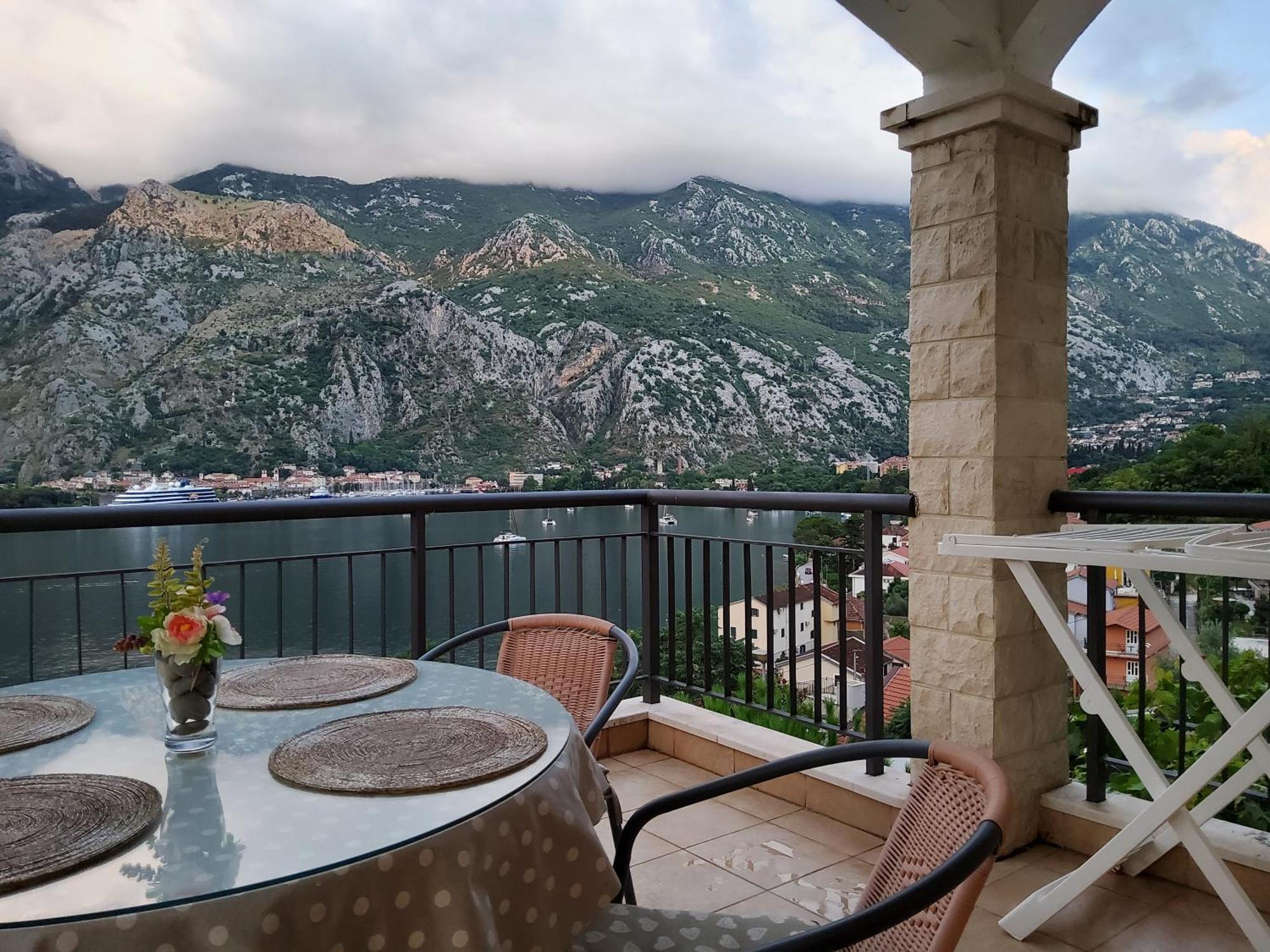 Appartement Radiant à Kotor Extérieur photo