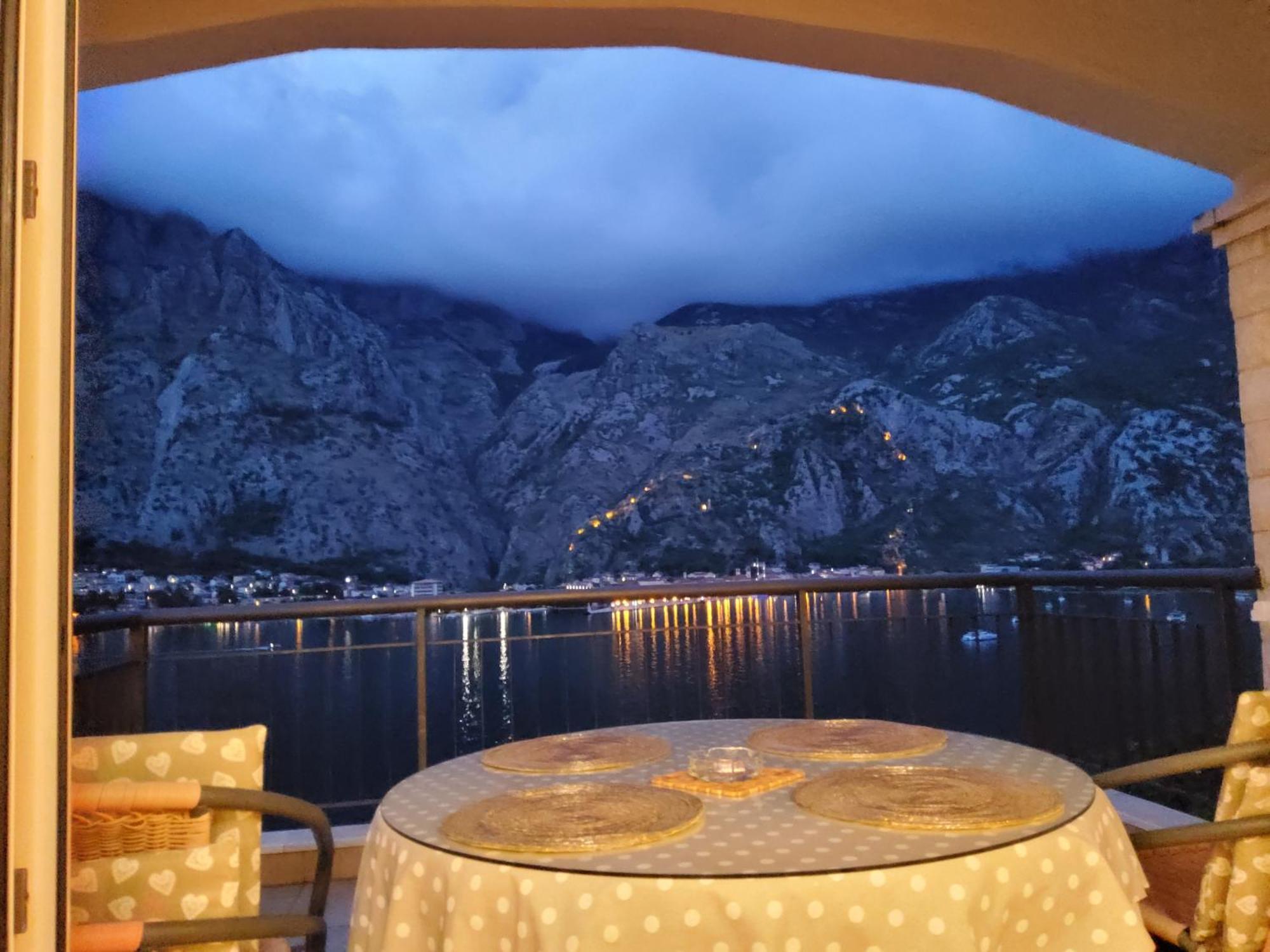 Appartement Radiant à Kotor Extérieur photo